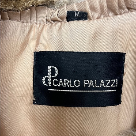 Luxurious Real Fur Coat in Brown and White - Picture 2 of 12